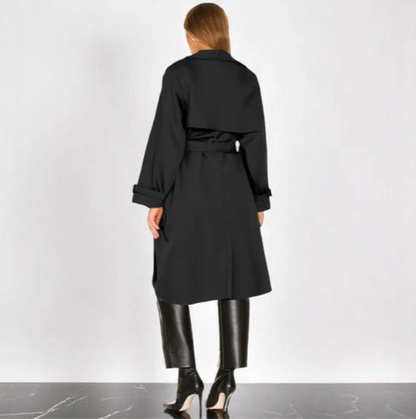 ELEGANTE TRENCH DALLO STILE SENZA TEMPO